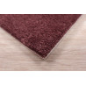 Neušpinitelný metrážový koberec Nano Smart 302 vínový
