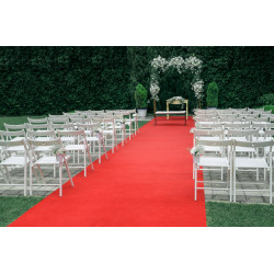 Červený svatební koberec
