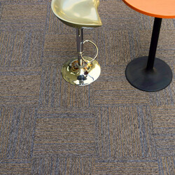 Kobercový čtverec Coral Lines 60309-50 hnědo-šedý 50 x 50 cm