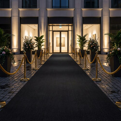 SUPER CENA: Černý výstavový koberec Budget metrážní