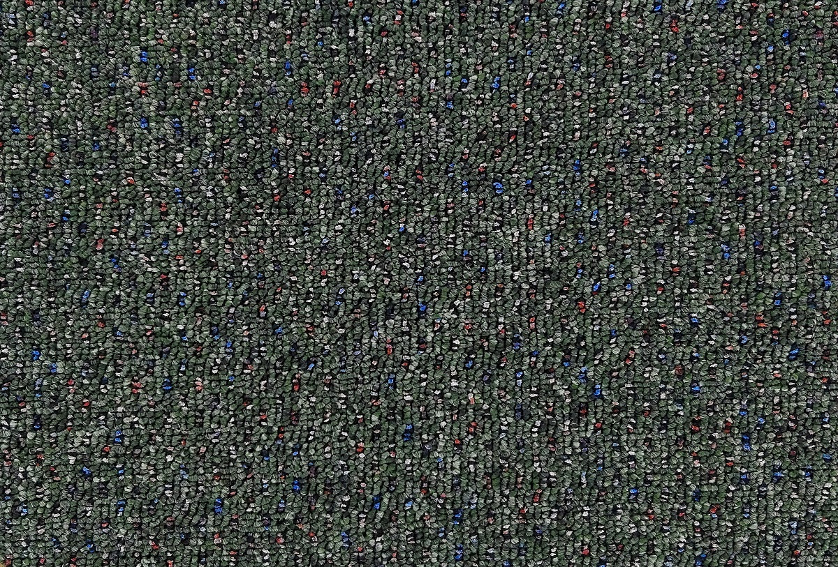 Levně Metrážový koberec New Techno 3547 zelené, zátěžový - S obšitím cm