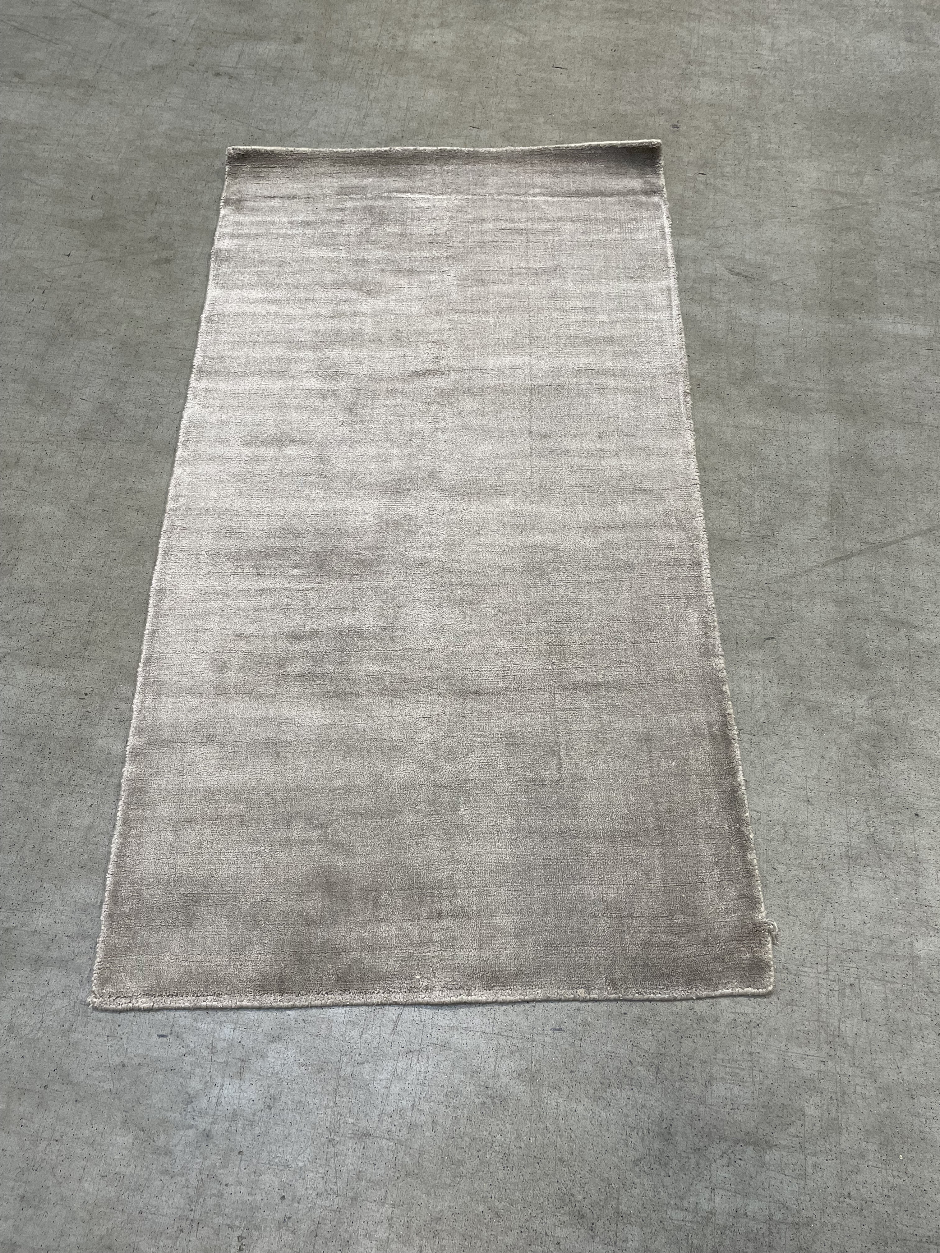 Levně Obsession, AKCE: 80x150 cm POŠKOZENÝ Ručně tkaný kusový koberec Maori 220 Silver, šedá, chodba / předsíň