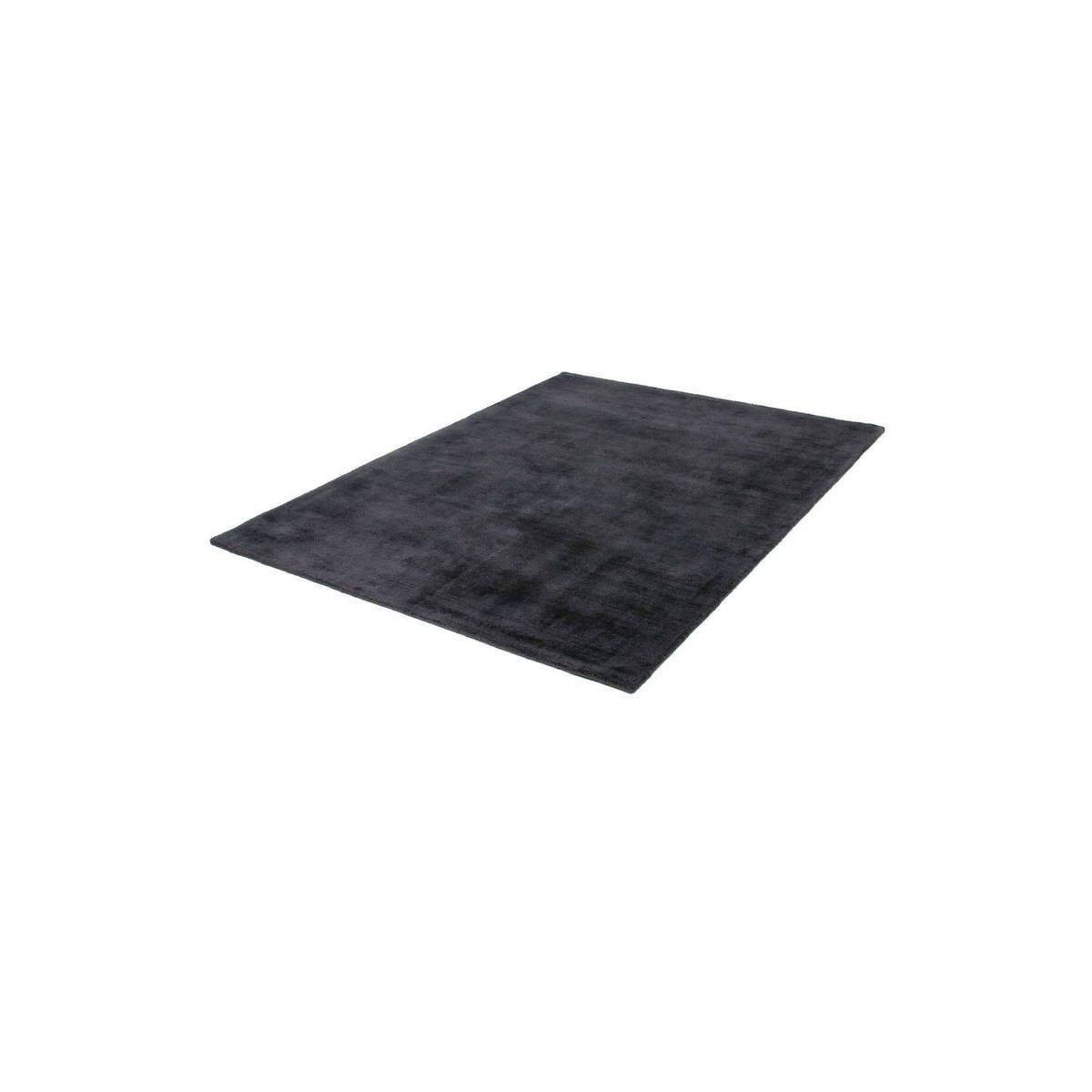 Kusový koberec Premium PRM 500 Graphite